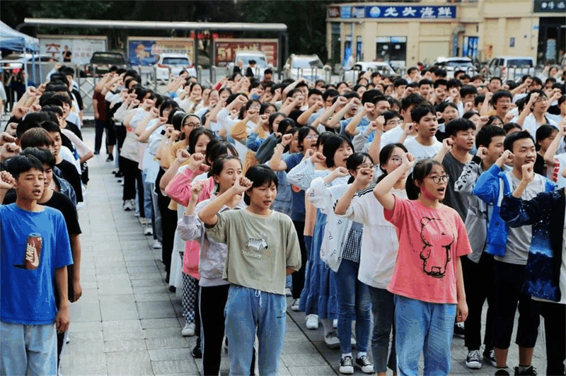 2021年萬州普通高中錄取分?jǐn)?shù)線出爐！看看你家孩子讀哪所學(xué)校？