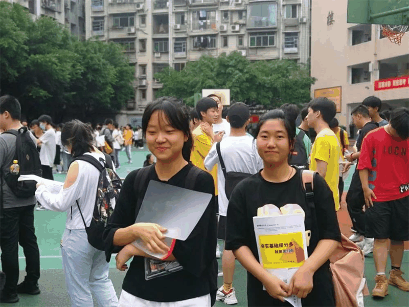 2021年萬州普通高中錄取分?jǐn)?shù)線出爐！看看你家孩子讀哪所學(xué)校？