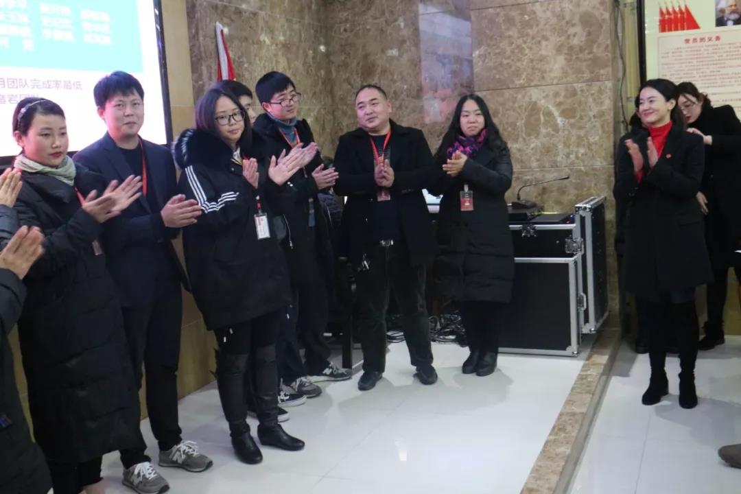 2019年，我們還在做房產(chǎn)中介，買房、賣房請放心找我們！