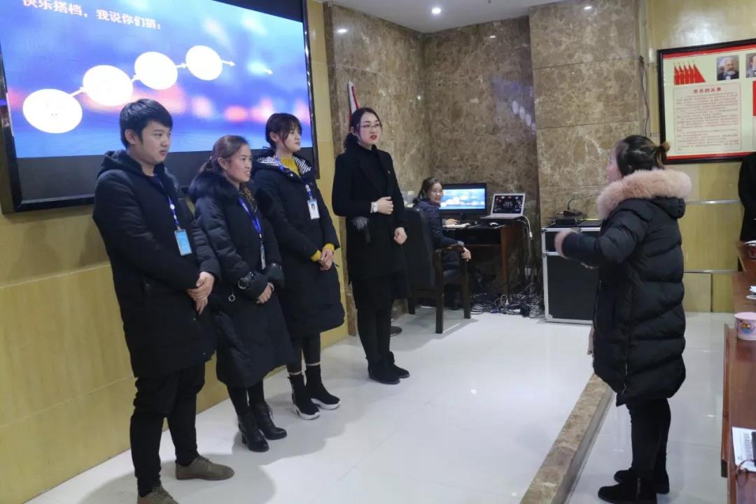 2019年，我們還在做房產(chǎn)中介，買房、賣房請放心找我們！